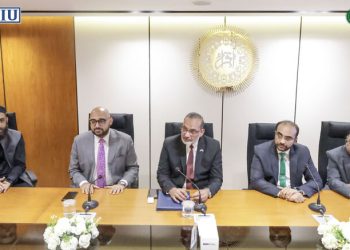 iqrauniversity__iuceif__mousigningceremony__centr (1)
